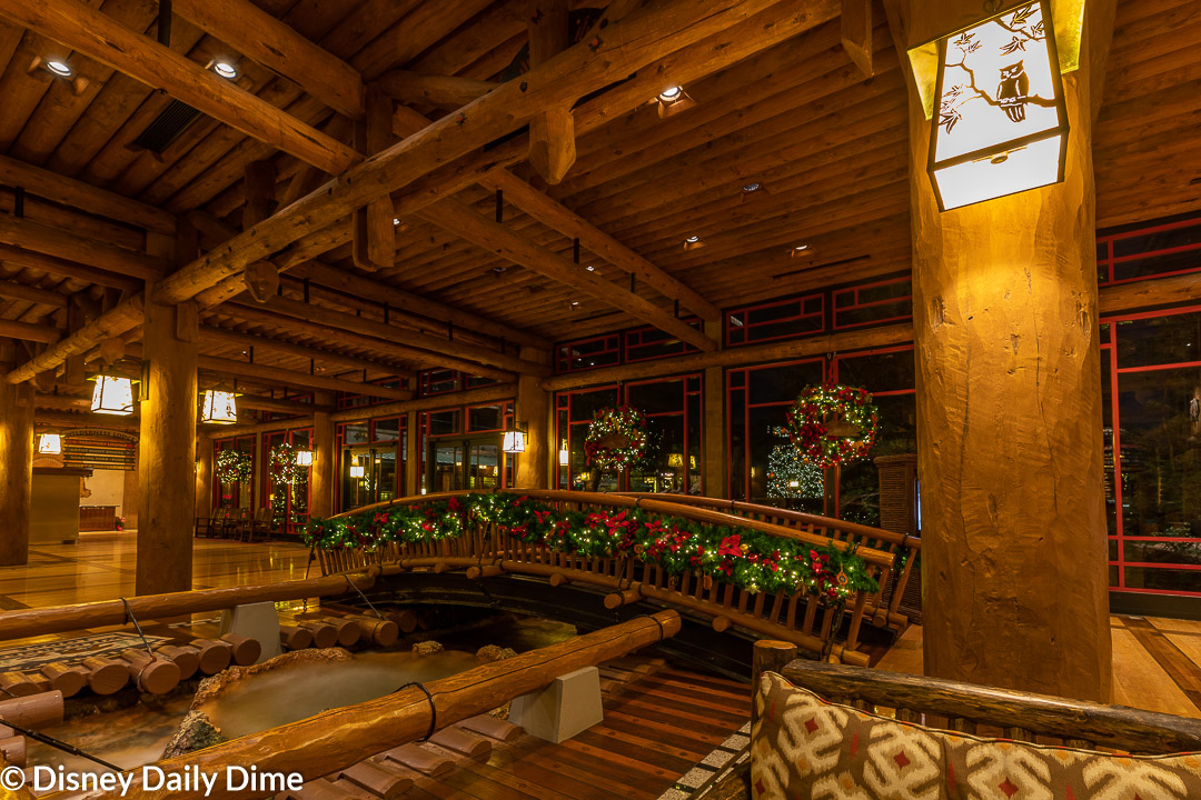 https://disneydailydime.com/wp-content/uploads/2019/01/Wilderness-Lodge-Christmas-Disney-World-Lobby-Water-Feature.jpg