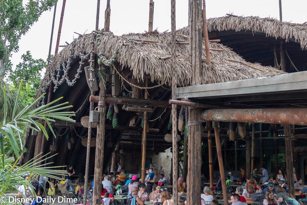 Picture of the exterior of Satu'li Canteen.