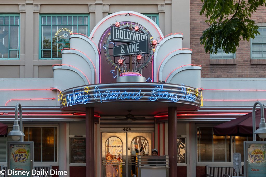 Exterior shot of Hollywood & Vine, where the Disney Junior Play ‘n Dine takes place.