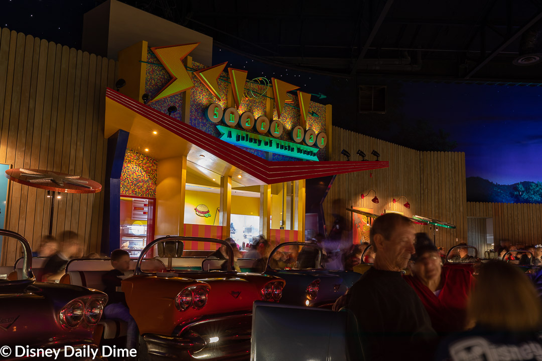 Sci Fi Dine In Theater Restaurant Review Disney Daily Dime