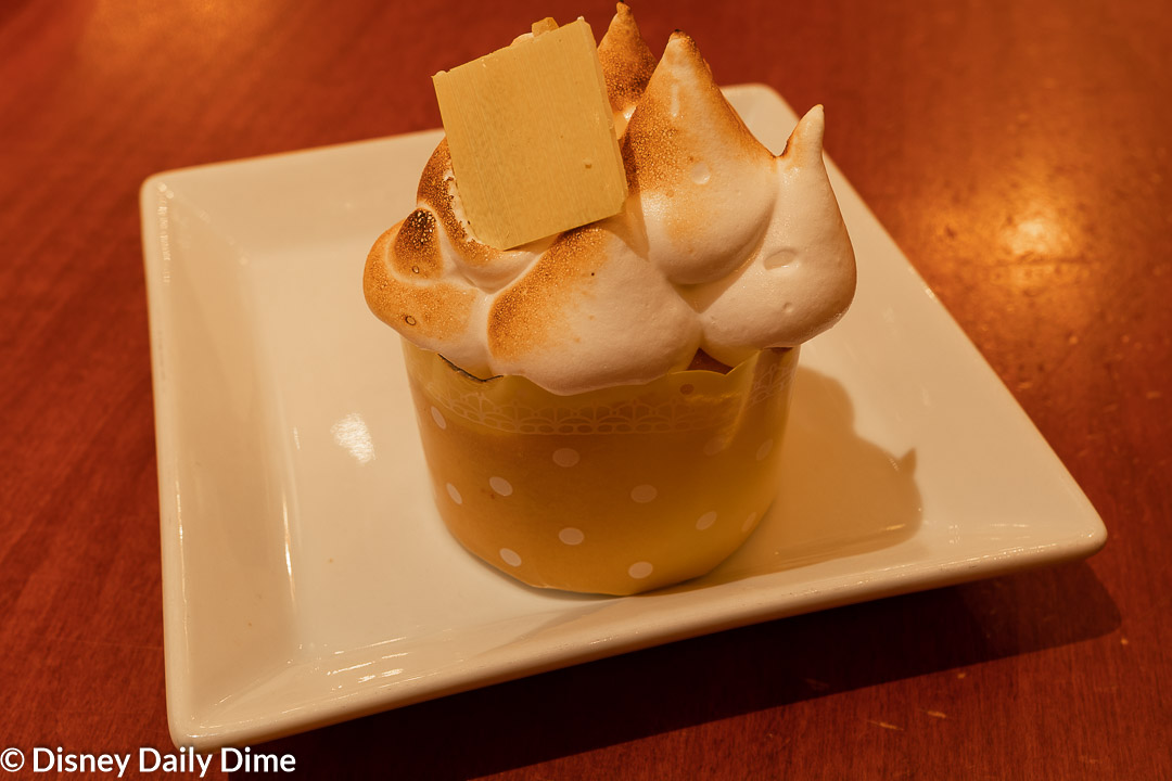 Disney Baking - BE OUR GUEST Lemon Cupcakes 