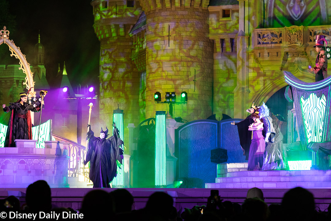 disney villains after hours at magic kingdom park photopass rides