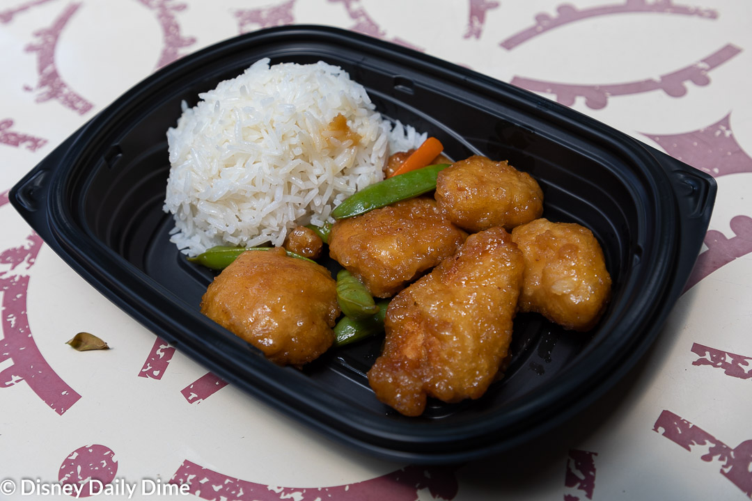 https://disneydailydime.com/wp-content/uploads/2019/12/Yak-and-Yeti-Local-Food-Caf%C3%A9s-Review-Honey-Chicken.jpg