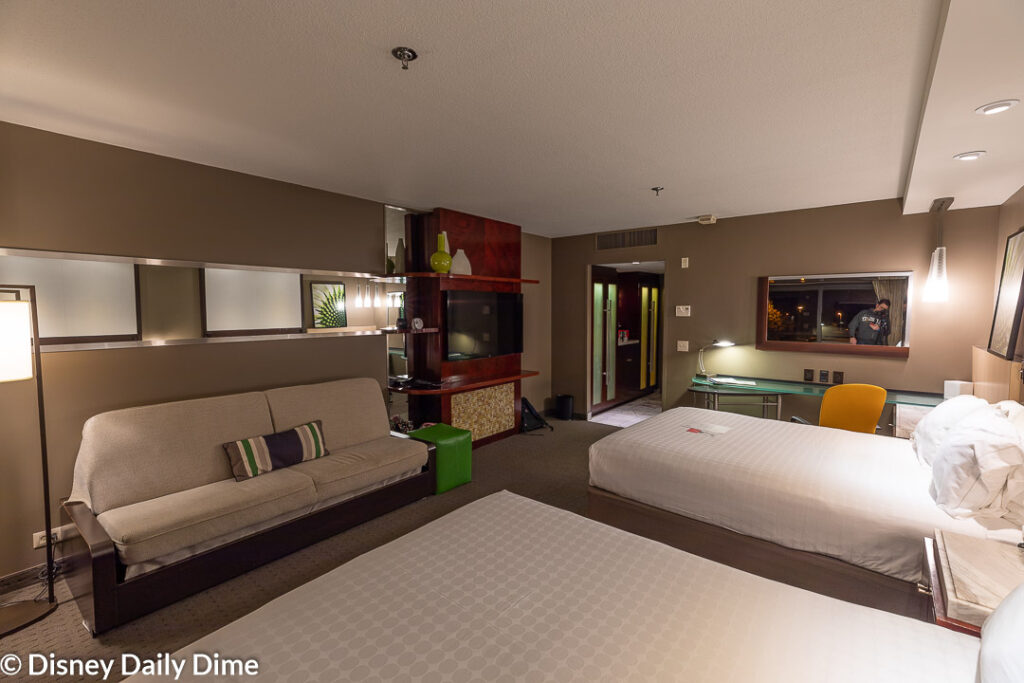 Disney S Contemporary Resort Review Disney Daily Dime